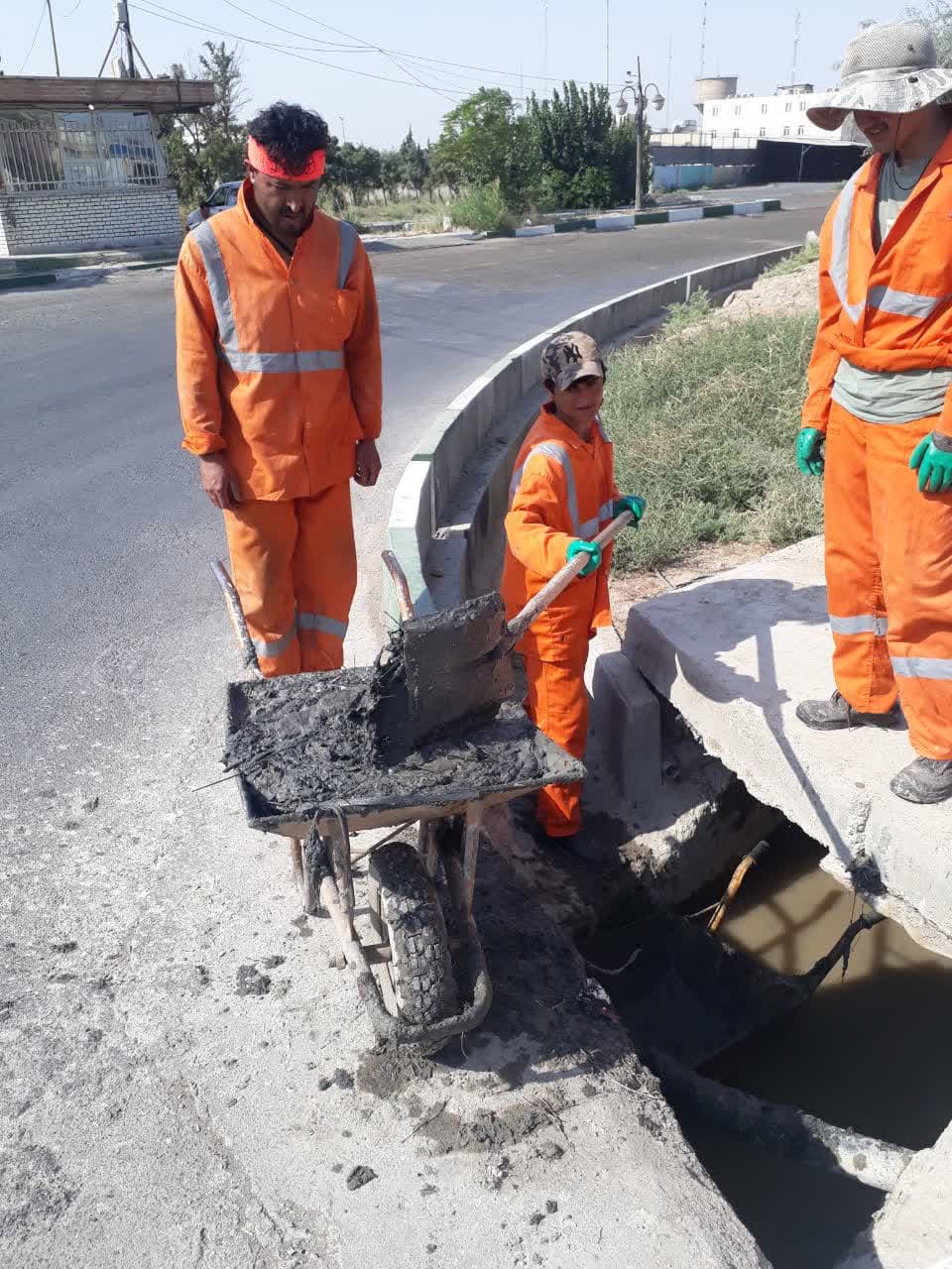 اجرای عملیات لایروبی و پاکسازی کانال عرضی کمربندی الغدیر