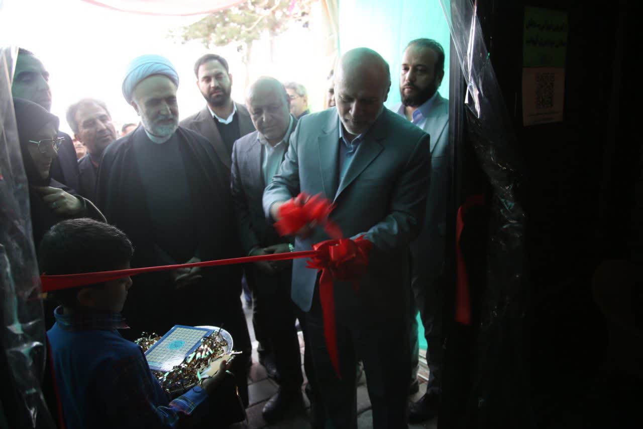 افتتاح سالن ورزشی شهدای صادقیه با حضور معاون استاندار تهران به مناسبت دهه ی فجر