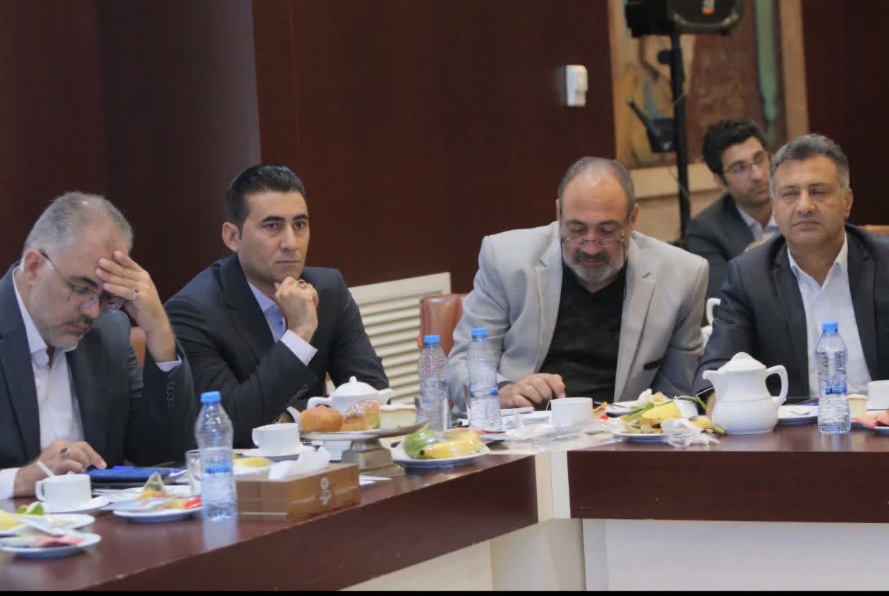 حضور رئیس سازمان آرامستان های شهرداری اسلامشهر در همایش اعضای کارگروه تخصصی اتحادیه سازمان آرامستانهای های کشور