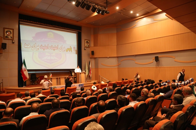 برگزاری همایش طلایه داران فرهنگ ترافیک در سالن شهید آوینی