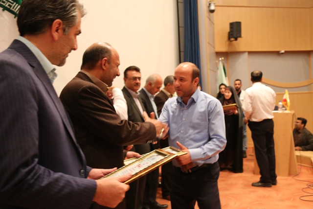 برگزاری همایش طلایه داران فرهنگ ترافیک در سالن شهید آوینی