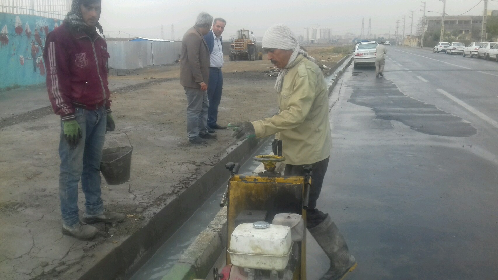 آغاز اجرای پروژه تعریض نهر خیابان بین‌الحرمین در شهرک امام حسین