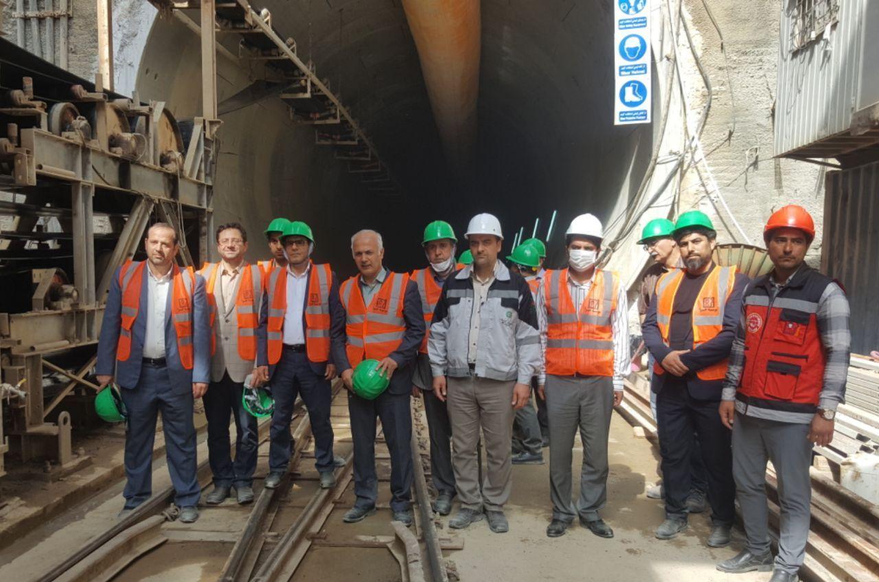 بازدید مدیرکل دفتر فنی استانداری تهران از پروژه مترو اسلامشهر