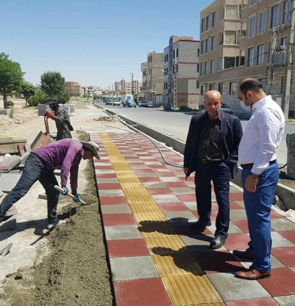 بازدید عضو شورای اسلامی شهر از روند بازسازی پارک ترنم