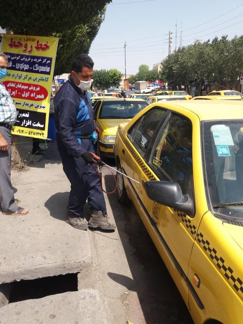 اجرای عملیات ضدعفونی خطوط تاکسی درون شهری
