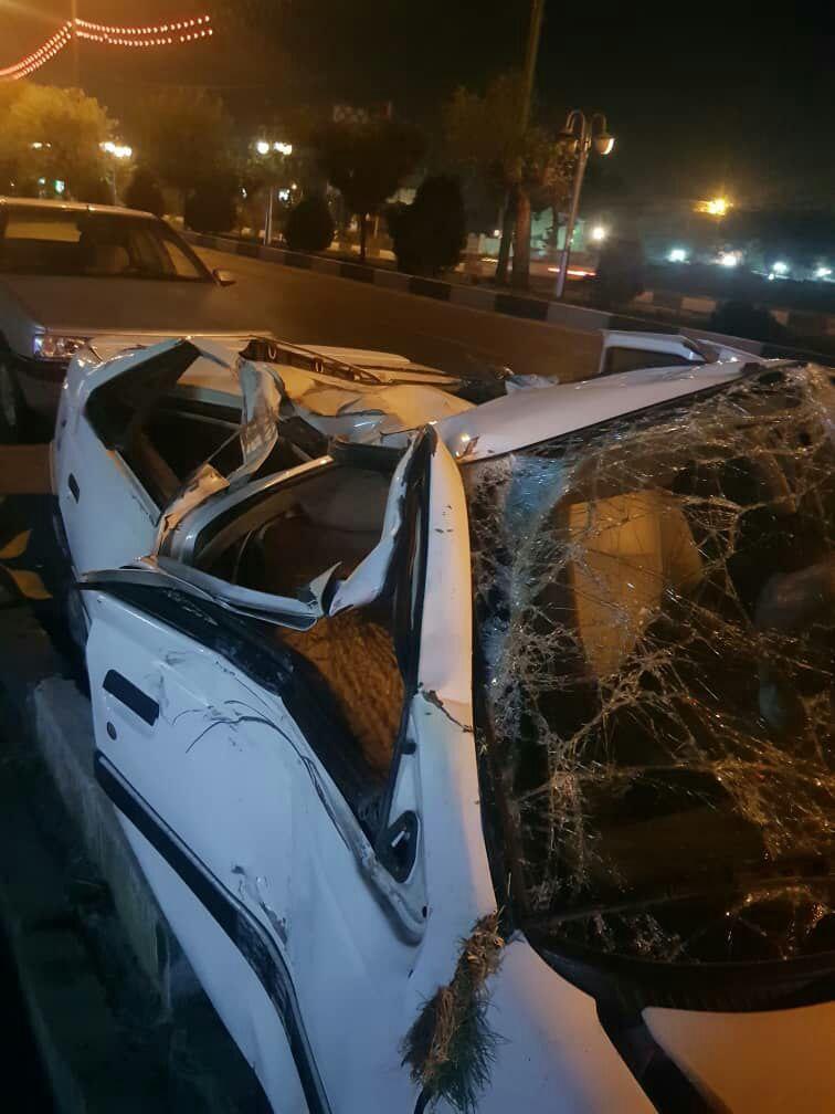 واژگونی شدید و خسارت بار خودرو سواری در بلوار آیت اله سعیدی