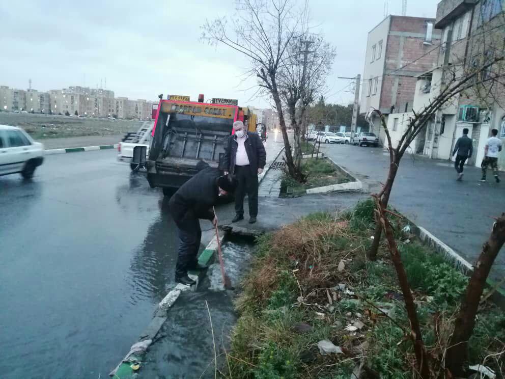 آماده باش کامل حوزه خدمات شهری شهرداری اسلامشهر برای رفع آبگرفتگی معابر شهر