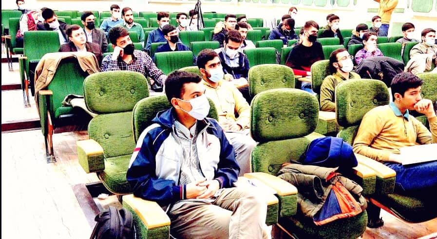 برگزاری دوره آموزشی "سیر مطالعاتی منظومه فکری مقام معظم رهبری" در دارالقرآن شهرداری اسلامشهر