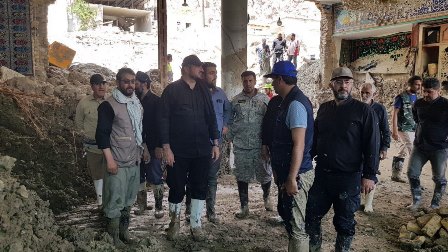 تداوم عملیات امدادرسانی تیم اعزامی شهرداری اسلامشهر در مناطق سیل زده فیروزکوه