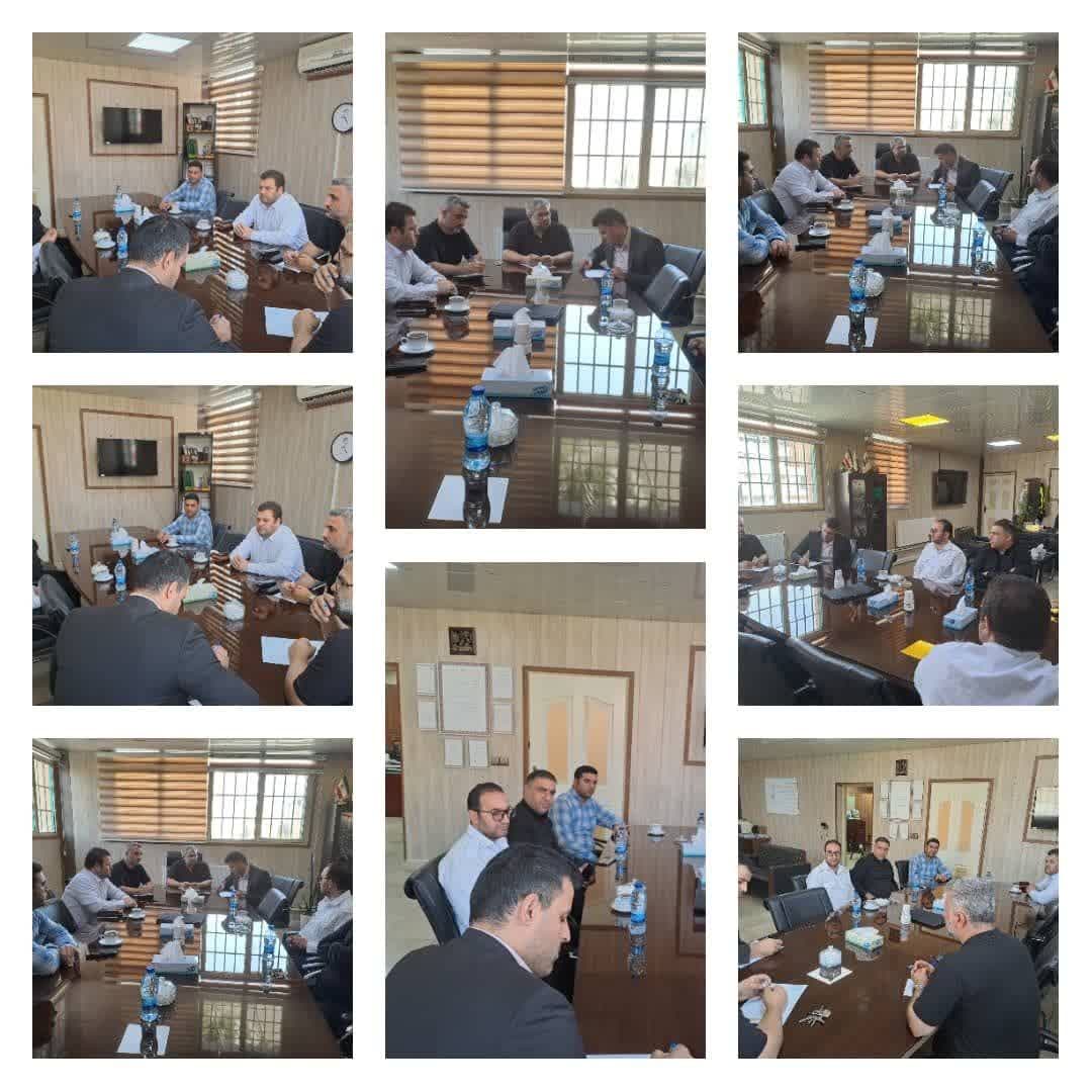 برگزاری جلسه کمیته اربعین و تعاونی های مستقر در پایانه سازمان حمل ونقل بار ومسافر شهرداری اسلامشهر