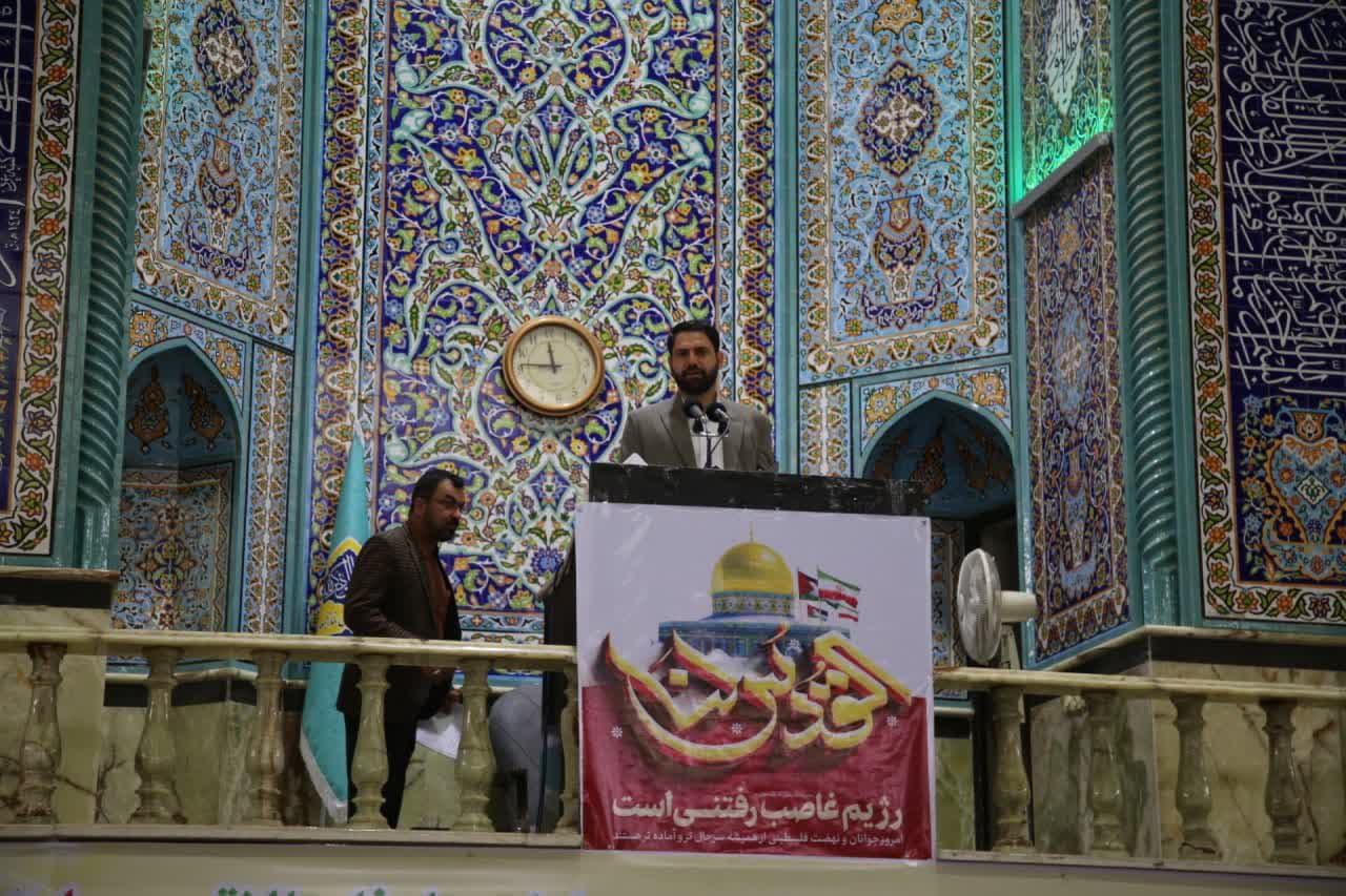 ارائه گزارش عملکرد دو ساله شورای شهر اسلامشهر توسط رییس شورای اسلامی شهر در تریبون نماز جمعه
