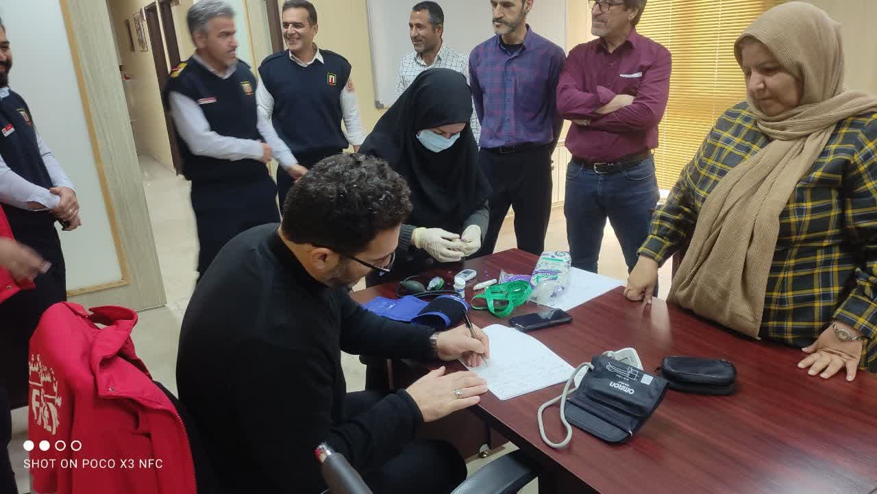 اجرای طرح غربالگری  دیابت و فشار خون در سازمان آتشنشانی شهرداری اسلامشهر