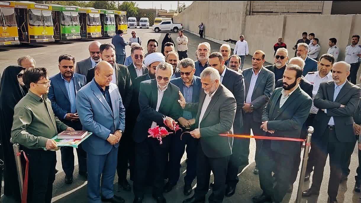 آغاز بهره‌برداری از 15 دستگاه اتوبوس در اسلامشهر