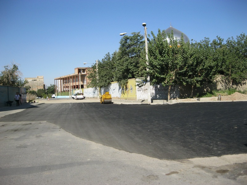 اجرای عملیات زیرسازی و اصلاح جداول در خیابان مصلی