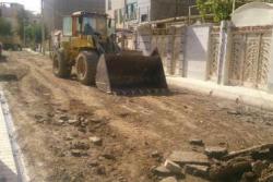 اجرای عملیات کنده کاری و زیرسازی آسفالت کوچه ادیب 4 خیابان محمدیه