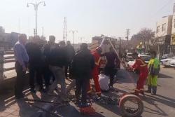 تلاش 7 ساعته پرسنل خدمات شهری برای رفع انسداد کانال زیر زمینی از زباله های شهروندان