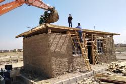 اجرای مراحل پایانی ساخت کلبه روستایی در بوستان شهید حاج قاسم سلیمانی